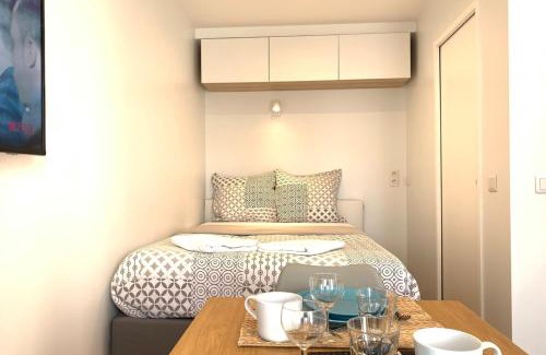 Quartier Centre Ville Apartamento | Cosy studio M1 RER BC500m Orly 20 min Netflix