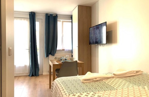 Quartier Centre Ville Apartamento | Cosy studio M1 RER BC500m Orly 20 min Netflix