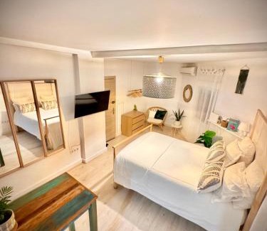Capuchinos Apartamento | Cosy Studio +netflix+24h entry+silent air conditionning