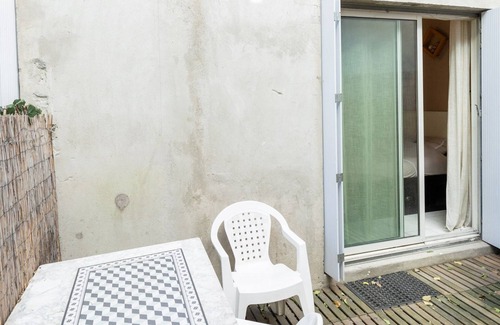 Les Arceaux Apartamento | Cosy studio with small courtyard
