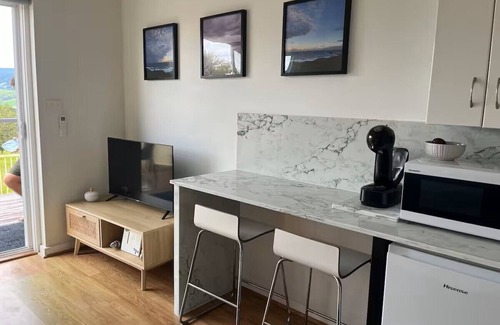 Gerroa Apartamento | Cosy Studio with valley views