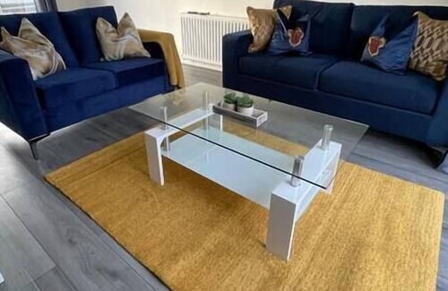 Huyton Casa | Cosy Stunning 3 BR House in Liverpool