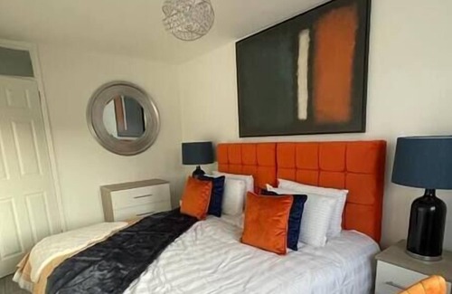 Huyton Casa | Cosy Stunning 3 BR House in Liverpool