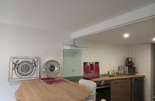 Avrille Apartamento | Cosy T3, large garden, 200 m from Parc St Nicolas, parking, Wifi THD, Angers