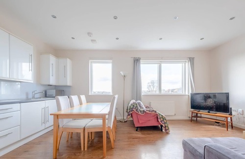 Abbey Apartamento | Cosy Top Floor 2BD Flat - South Wimbledon