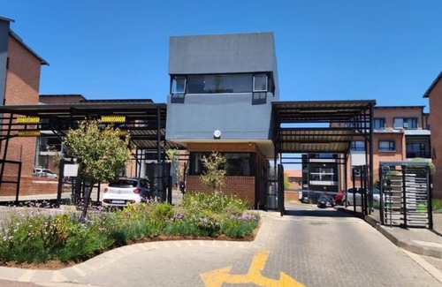 Greater Johannesburg Metropolitan Area Apartamento | Acogedor apartamento de dos habitaciones