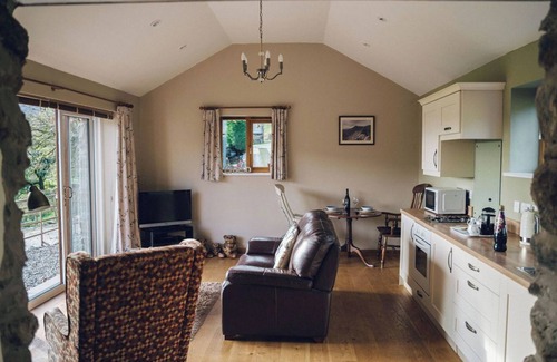 Beddgelert Cabaña | Cosy Underfloor Heated 17th Century Renovated Mill with Stunning Views