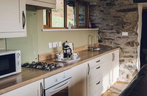 Beddgelert Cabaña | Cosy Underfloor Heated 17th Century Renovated Mill with Stunning Views