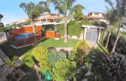 Ladispoli Villa | Cosy Villa in Ladispoli with Private Pool