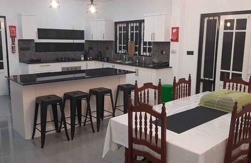 Kochchikade Villa | Cosy villa with style, luxury and great comfort Close to beach and amenities