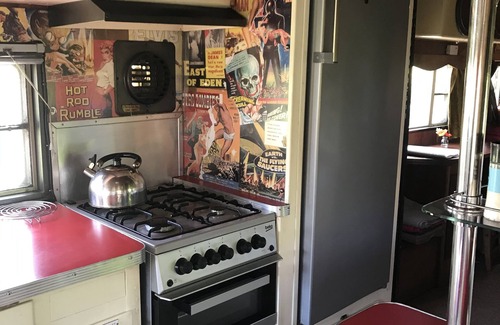 West Buckland Casa | Cosy vintage American caravan