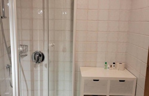 Sendling - Westpark Apartamento | Cosy wooden Room in Munich