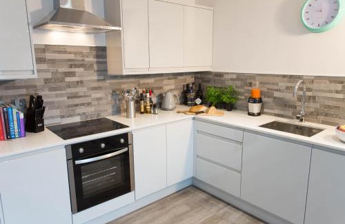 Central Milton Keynes Apartamento | Cotels at 7Zero1 Serviced Apartments - Modern Apartments, Superfast Broadband, Free Parking, Centrally Located
