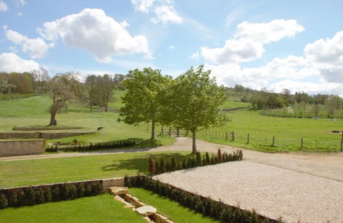 Stanton Cabaña | Cotswold Cottage en el pueblo histórico de Stanton con vistas a campos abiertos