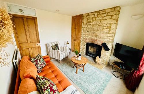 Chipping Norton Casa | Cotswold Home over 4 floors - perfect for Families Friends Contractors