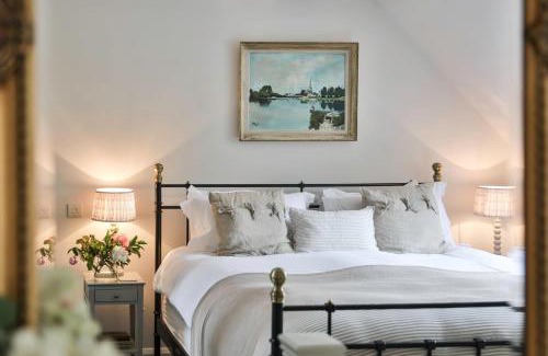 Cheltenham Casa | Cotswold Luxury Coach House - ideal for couples, w/EV charging