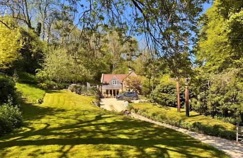 Combe Hay Cabaña | Cotswolds AoNB Cottage- Modern Renovation- Sleeps8