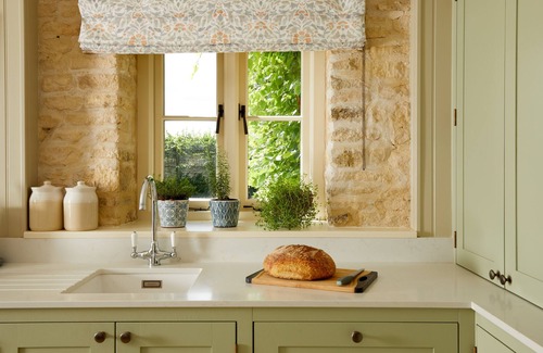 Ampney Crucis Casa | Cotswolds Barn Conversion 3 miles from Bibury