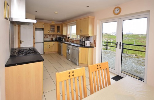 Ballyconneely Cabaña | Cottage 102 - Ballyconneely