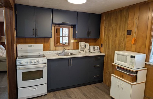 Sauble Beach Cabaña | Cottage #14 - Sauble Beach Private Access