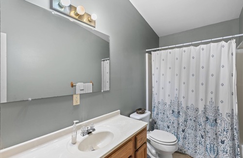 Mountain Home Cabina | Cottage 2 at Rim Shoals
