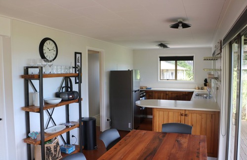 Tryphena Cabaña | Cottage,2 Bedroom,Tryphena,Great Barrier Island.Great Location