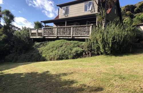 Tryphena Cabaña | Cottage,2 Bedroom,Tryphena,Great Barrier Island.Great Location