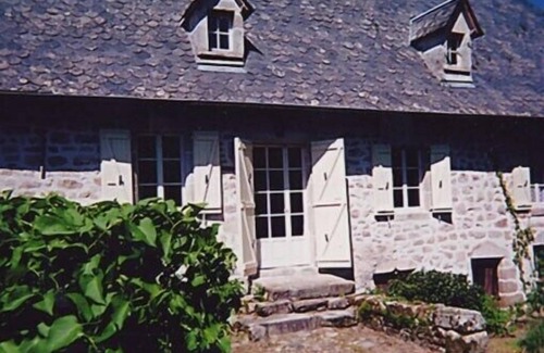 Servieres-le-Chateau Casa | Cottage 2 orejas casa carácter parque vallado Promoción 28. 07. 2018-04. 08. 2018