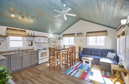 Wainfleet Casa | Cottage #2 · Lake Haven Beach Resort
