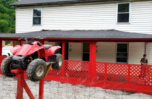 Eckman Cabaña | Cottage 4 In Eckman Central to Hatfield McCoy trails. ATV Rental Offered!