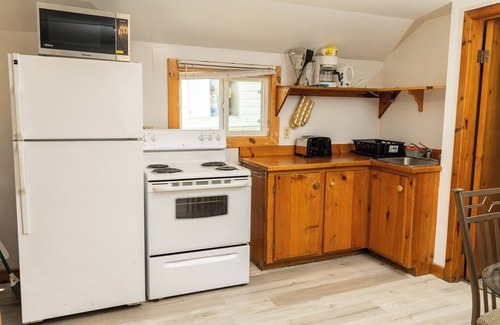 Sauble Beach Cabaña | Cottage #4 - Sauble Beach Front