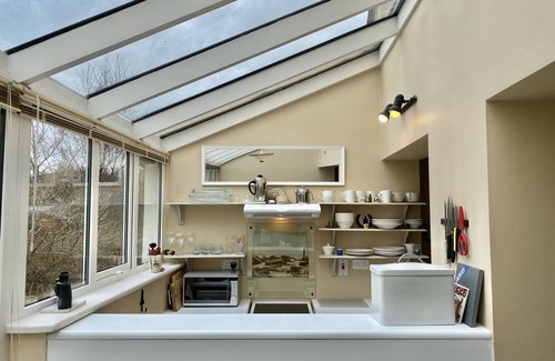 Clifden Cabaña | Cottage 460 - Clifden - sleeps 5 guests in 3 bedrooms