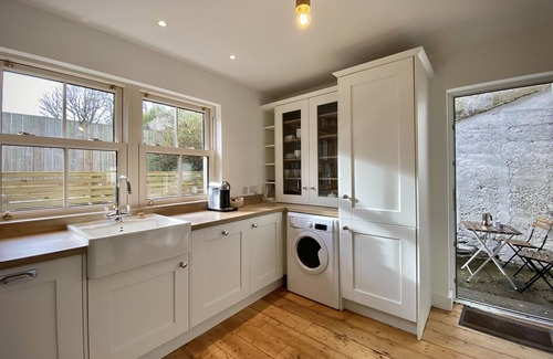 Clifden Cabaña | Cottage 478 - Clifden - sleeps 4 guests in 2 bedrooms