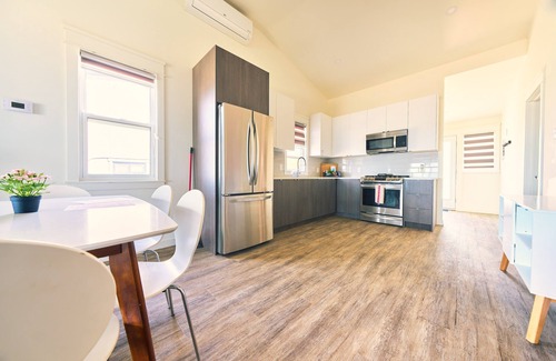 Wainfleet Cabaña | Cottage 5: Beachfront Cottage Escape