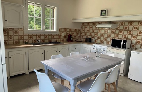 Lavaur Casa | Cottage 6 pers in country house 2 bedrooms, shady garden, secure parking