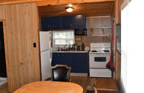 Sauble Beach Cabaña | Cottage #6 - Sauble Beach Front
