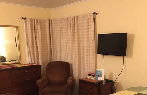 Jensen Beach Cabaña | Cottage Across from the Indian River, Close to Downtown
