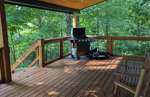 Byrdstown Cabaña | COTTAGE AT EAGLE CREEK, SLEEPS 10-12 , LAKE VIEW
