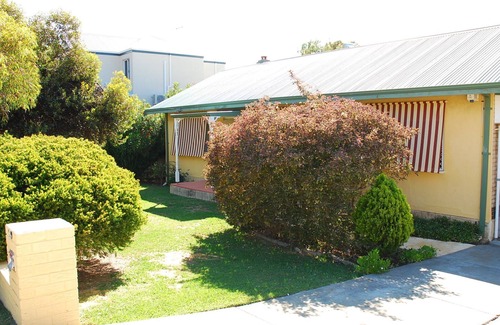 Mandurah Casa | Cottage by the Sea Mandurah, Cómodo, Location Plus, Familia y mascotas