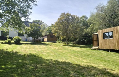 Gouesnach Cabaña | Cottage Bois au Milieu de Notre Jardin Arboré de 2000 m2