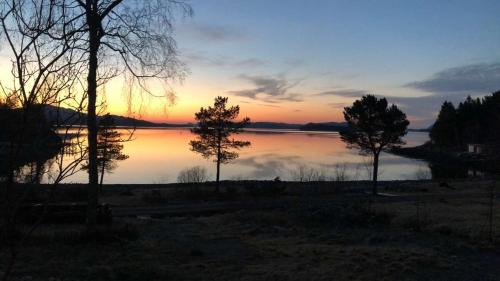 Namsos Casa | Cottage by the lake in Namsos