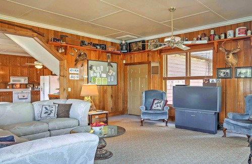 Ridgeway Cabaña | 'cottage by the Pond' on Gorgeous Expansive Estate