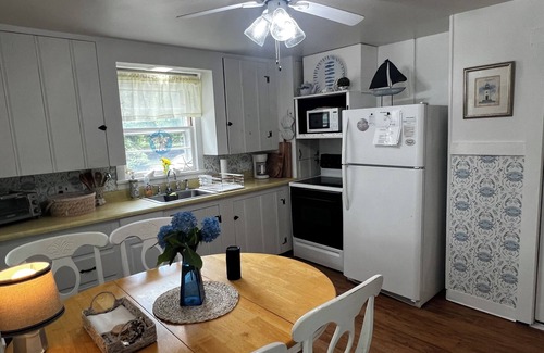 Charlestown Casa | Cottage by the Sea