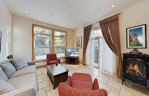 South Lake Tahoe Casa | Cottage Charms