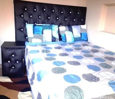 Greater Johannesburg Metropolitan Area Casa | Cottage, close to UJ, Milpark, Wits