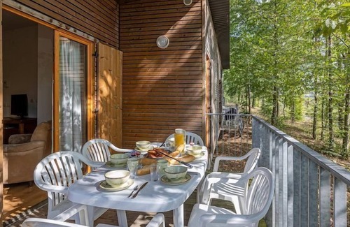 Eppe-Sauvage Cabina | Casa acogedora et chaleureux pour 7 | Terraza y cocina privées!