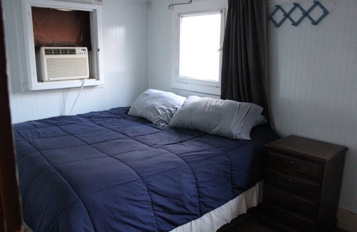 Town of Jerusalem Casa | Cottage- Flat Property Direct- On Lake *** Abierto para alquiler universitario para 4 personas **