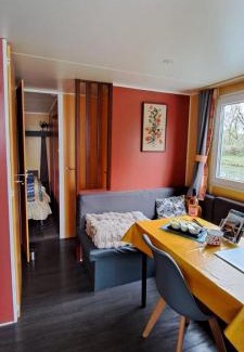 Saint-Jean-de-Losne Alquiler De Eote | Cottage flottant Saint Jean de Losne option jacuzzi