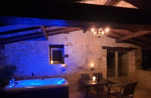 Serignac Cabaña | Cottage for 2 in the countryside with private spa