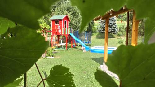 Zenica-Doboj Canton Casa | Cottage Forest Stream